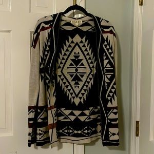 Black and white cardigan Pink rose 🌷